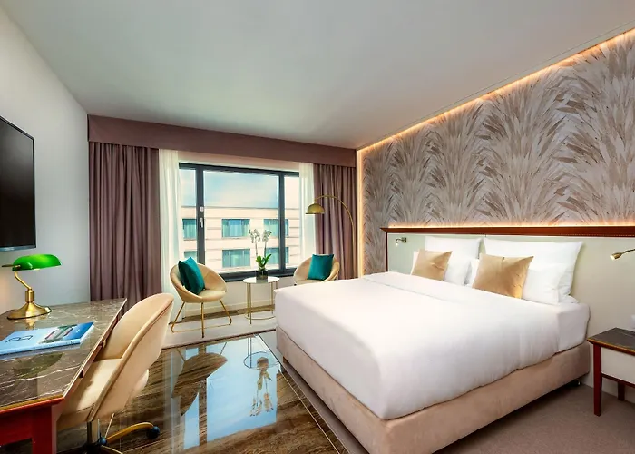 Отель Jw Marriott