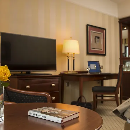 Szálloda Jw Marriott 5*